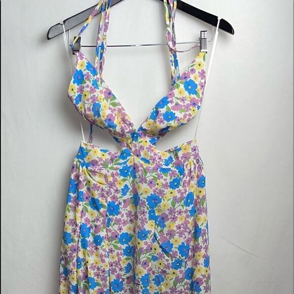 Floral Maxi Dress - Picture 8 of 14